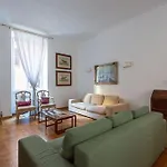 Giulia Luxury Two Bedroom روما