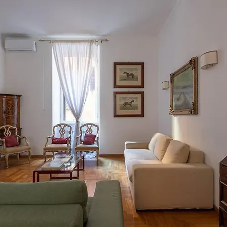 Giulia Luxury Two Bedroom ローマ